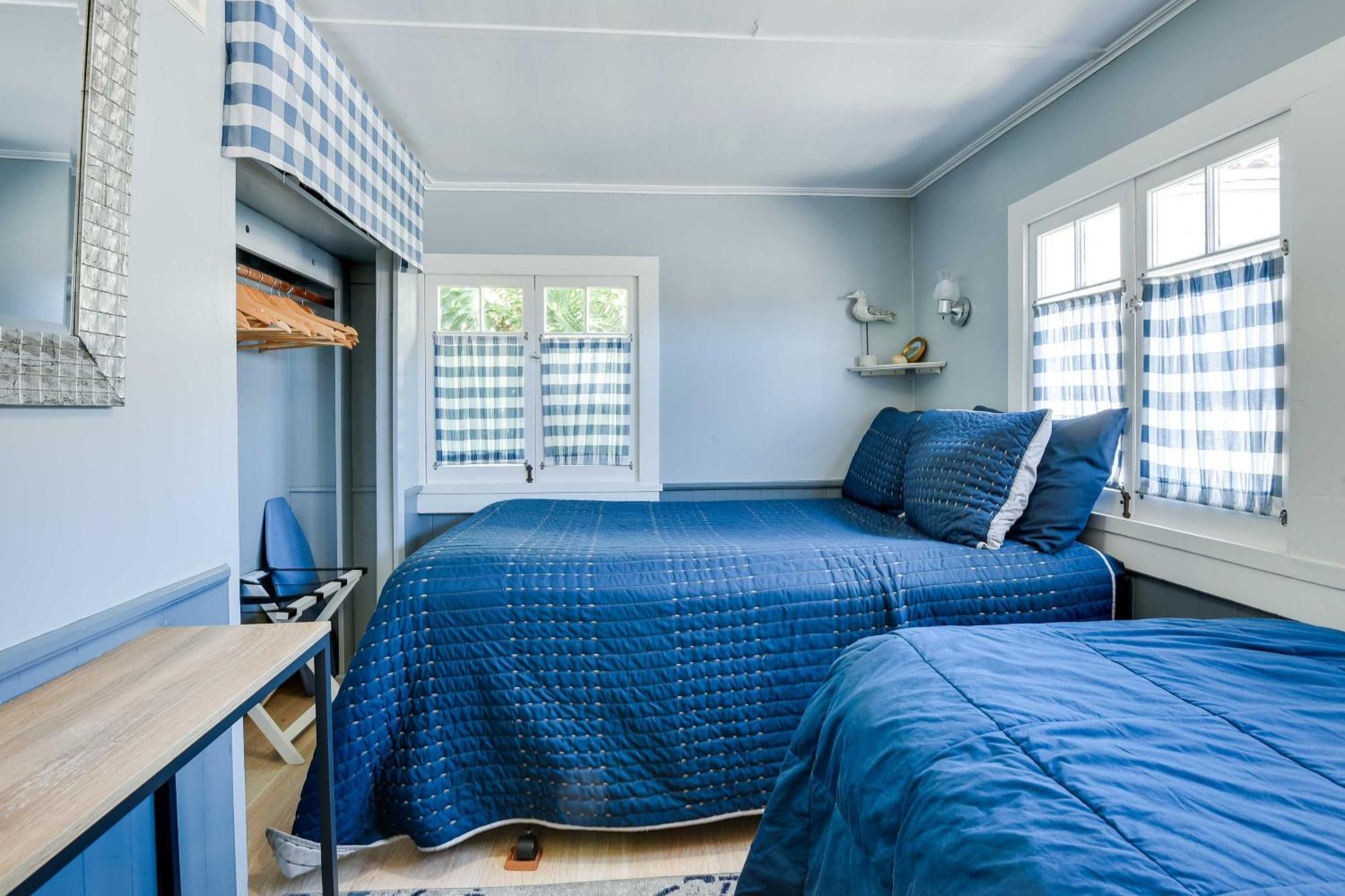 Charming Catalina Gem With Deck Walk To The Beach! Avalon Bagian luar foto