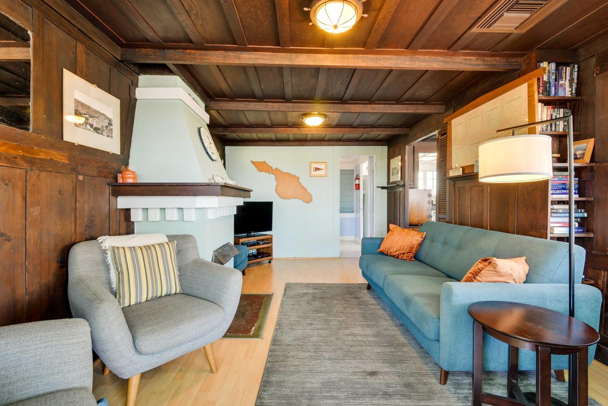Charming Catalina Gem With Deck Walk To The Beach! Avalon Bagian luar foto