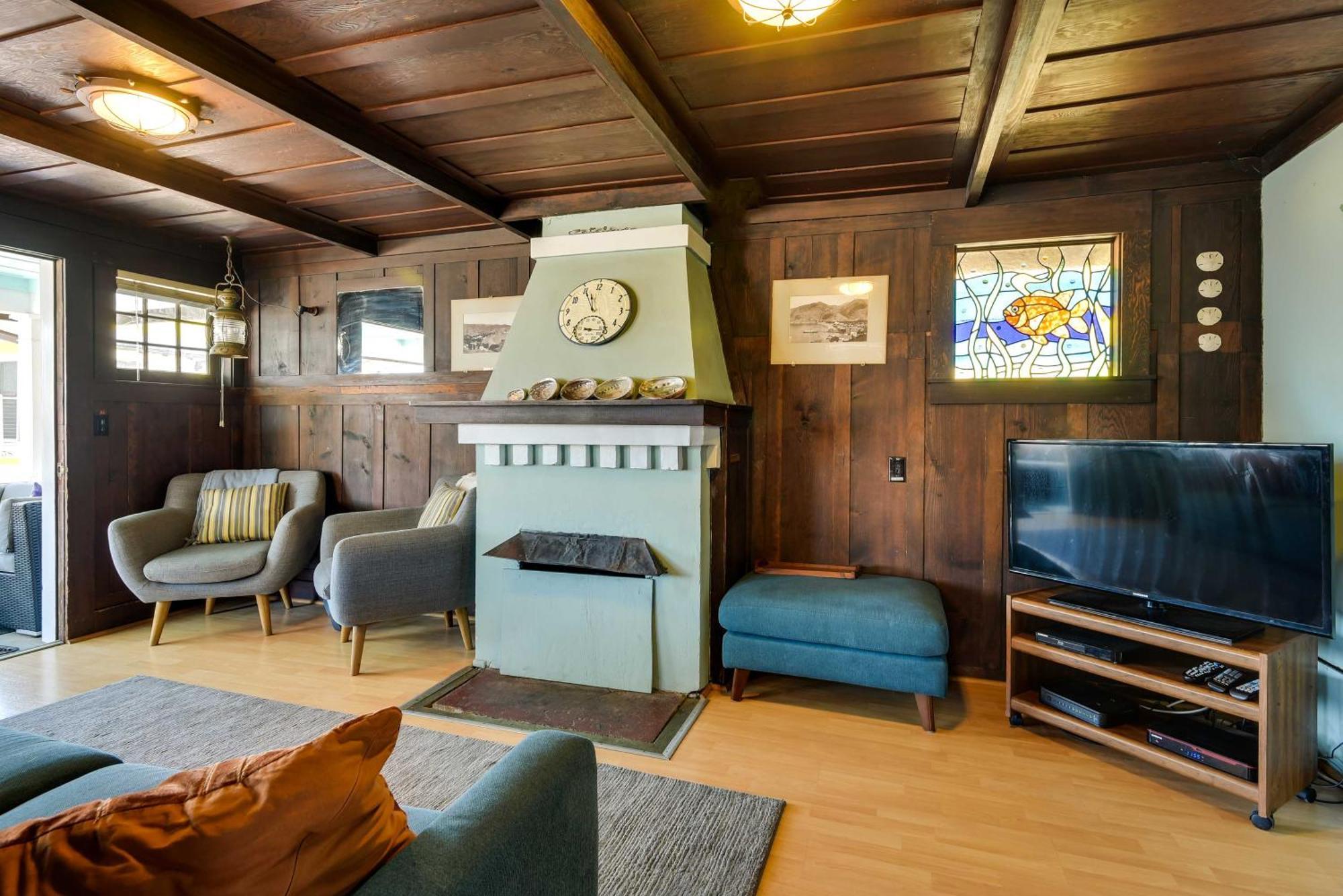 Charming Catalina Gem With Deck Walk To The Beach! Avalon Bagian luar foto